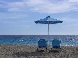Villa, Triopetra
