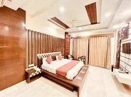 South Residency - South Delhi by South INN