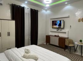 Chambre meublée, hotel in Dakar