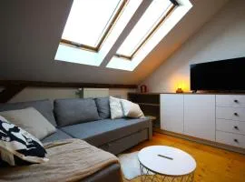 Atmospheric Apartment close to Old Town by Rently