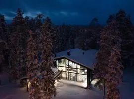 Modern 5BR Villa with Sauna, Jacuzzi & Scenic Views in Rukatunturi
