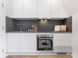 Studio in Sutton long stays at least 7 days