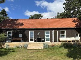 House direct to beach, Hotel in Greve