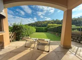 giardino privato e piscina, Oasi Garda
