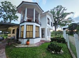 Milan Accommodation House, ξενοδοχείο σε Puerto Cortes