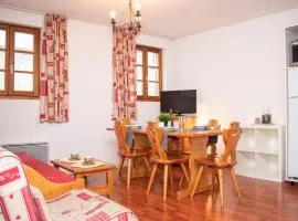 Appartement Confortable 3 Pièces avec Piscine - 8 Personnes - Vignec Village, Proche Saint-Lary-Soulan - FR-1-504-18