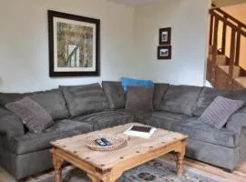 Pet Friendly 8 Leisure Home