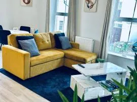 Folkestone Harbour Modern Flat 2BR sleeps 4