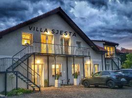Villa Sjesta komfortowe apartamenty, prywatny parking, gratis parking w centrum miasta, povoljni hotel u gradu 'Kudowa-Zdr&oacute;j'