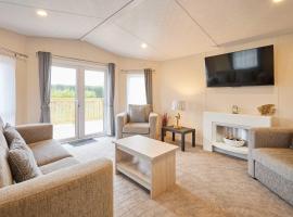 Host & Stay - Deer View Lodge, hotel in Pickering