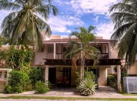 Spacious and elegant vacation home for 6 people in a private condominium