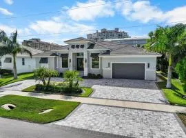 2023 Captiva home steps to the beach/shops/dining