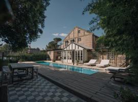 Casa Tenis Hotel & Club, hotel in Benavídez