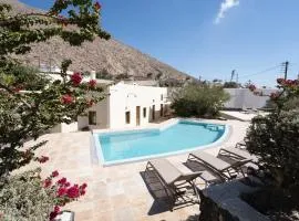 Mantilida Villas with pool