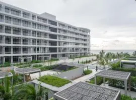 Minimalist 1BR Amazing View in Morros Eos