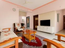 Yashwithaa Homestay Tirupati - New Hill View Apartments with Balcony, AC, WiFi, TV