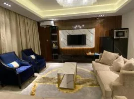 Sujimoto Residences MacDonald