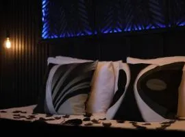 Luxury Flat,Sauna, Jacuzzi, Free Parking