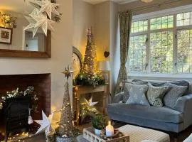 5 - Perfect location to explore - Great for Groups!