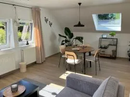 Le Walk'Cottage, 1 bedroom cottage with hot tub