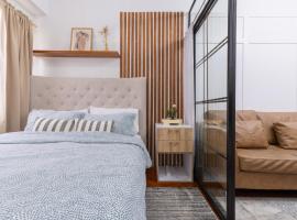 1BR Condo with Free Parking at SMDC Trees Residences, Fairview Quezon City, hotel in Manila