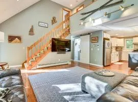 Hike, Leaf-Peep, Ski Hideaway with Private Hot Tub!
