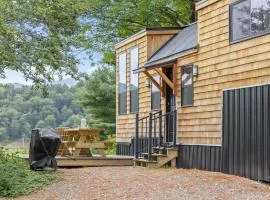 Haven Tiny House w hot tub on river near Stowe