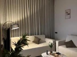 شقة مطلة على البرج - غرفه وصالة