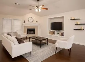 Spacious 3BR Home w Game Room, Gym & Study