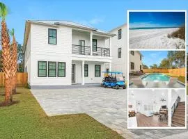 Latitude! New 8 Bedrooms! Beach!