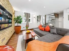 Elegant Mews Retreat by Harrods