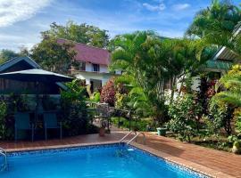 Rainforest Yasmin Hotel, khách sạn gia đình ở Santa Fe