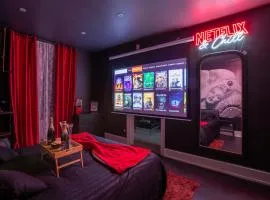 Hollywood Night-Jacuzzi & Private Movie Theater