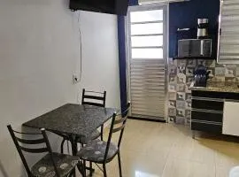 Kitnet 8 em Salto Espaço Inteiro para Sua Estadia