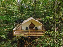 Luksusa telts Tent #1 - The Whippoorwill's Nest pilsētā Rogers