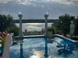 Bungalow Lux 2