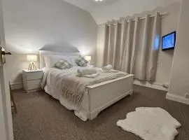 Cosy stylish house West Hull