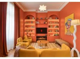 Retro Oasis in the heart of Downtown