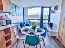 HOM I Parking, WiFi, 1D1B, a pasos del centro, hotel in Puerto Varas