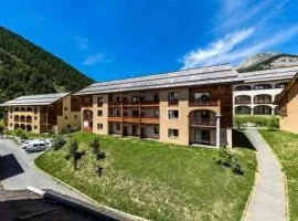 Appartement 3 pieces 6 personnes, 2 chambres, avec piscine l'été et au pied des pistes l'hiver