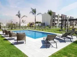 Modern apartment with pool near VW-Finsa