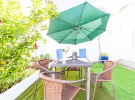 Peaceful 2-bedroom House with Garden at the heart of Benfica