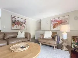 Spacious Family Retreat with Pool Pet friendly