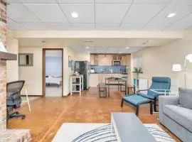 The Lux in Lakewood. Minutes from Red Rocks. Hikes