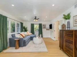 Modern Village Hideaway - Curly2