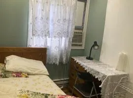 Peaceful and Private Small Room