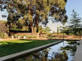 The Barn at Stonewalls - Farm stay in 25 acres