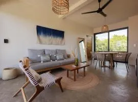 Cozy 2BR Apto Terrace, Pool & AC Steps from Beach