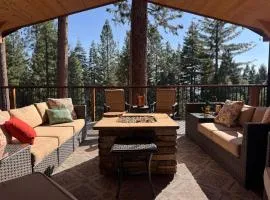 Luxury Lake Almanor Cabin Covered Deck & Views