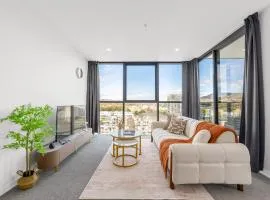 Stylish Woden 2BR, Near Hospital, CIT, Westfield